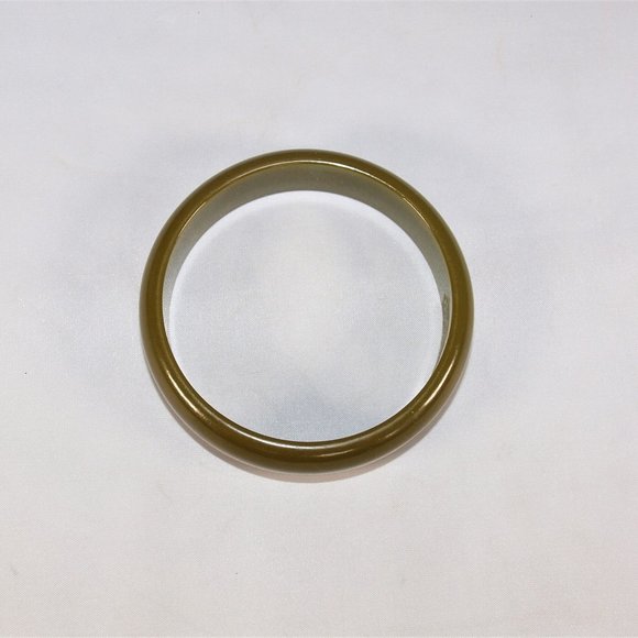 Olive Green Wide Vintage Bakelite Bangle - Picture 4 of 4